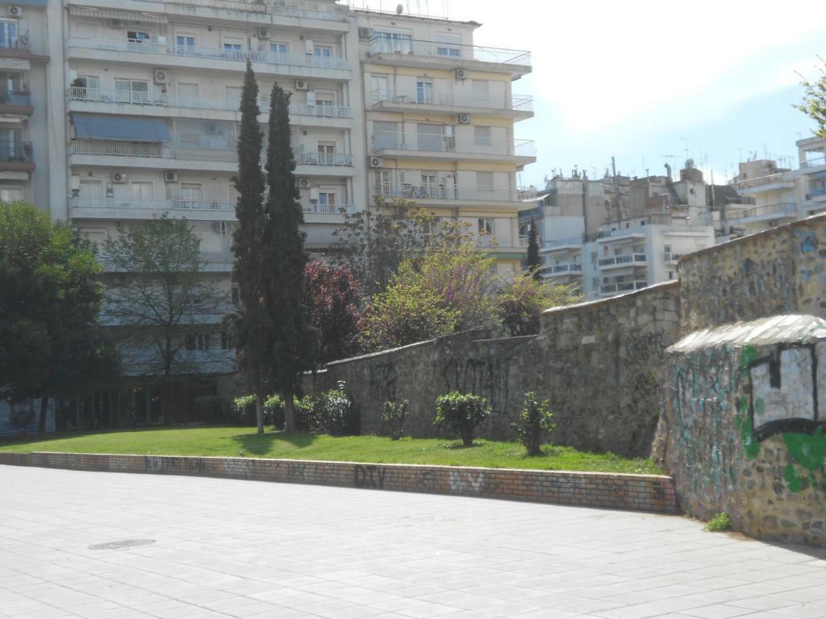 Near Kamara Apartment